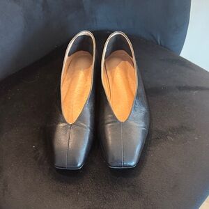 Tony Bianco Black Leather Flats Size 5